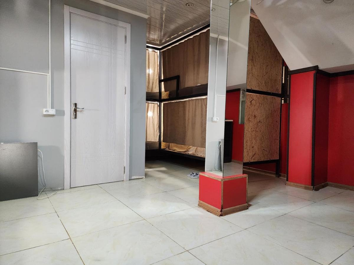 Gala Hostel Tbilisi Exterior photo